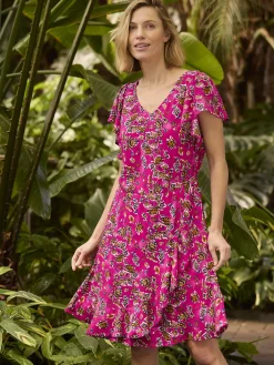 Robe à volants, manches courtes