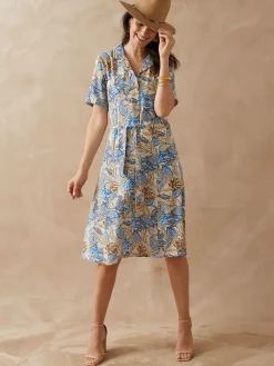 Robe col tailleur manches courtes