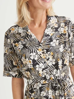 Robe col tailleur manches courtes