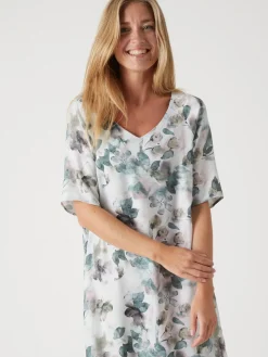 Robe effet satiné manches larges