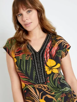 Robe en maille avec perles fantaisie