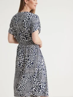 Robe encolure bateau en maille fluide