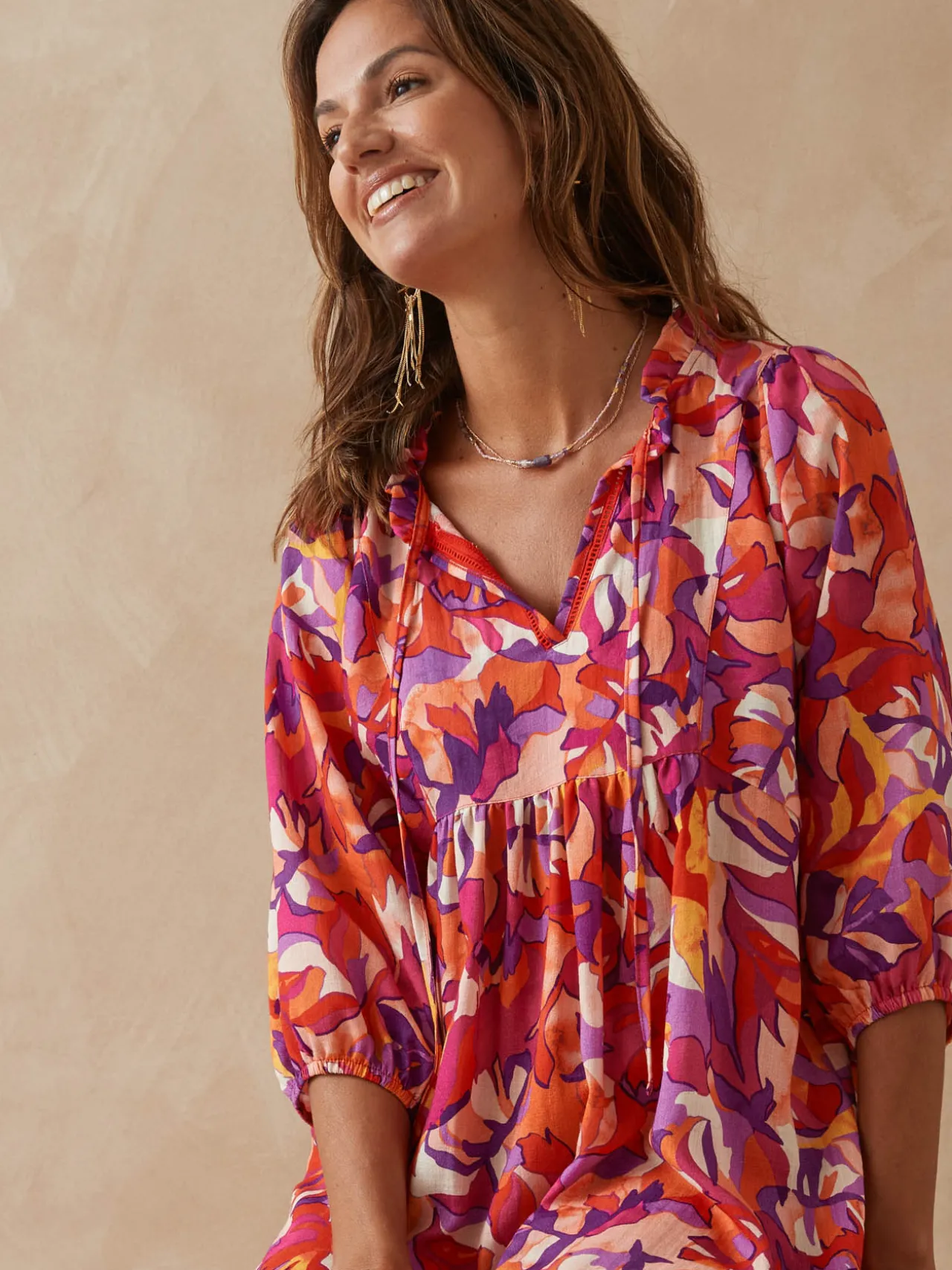 Robe encolure tunisienne volantée