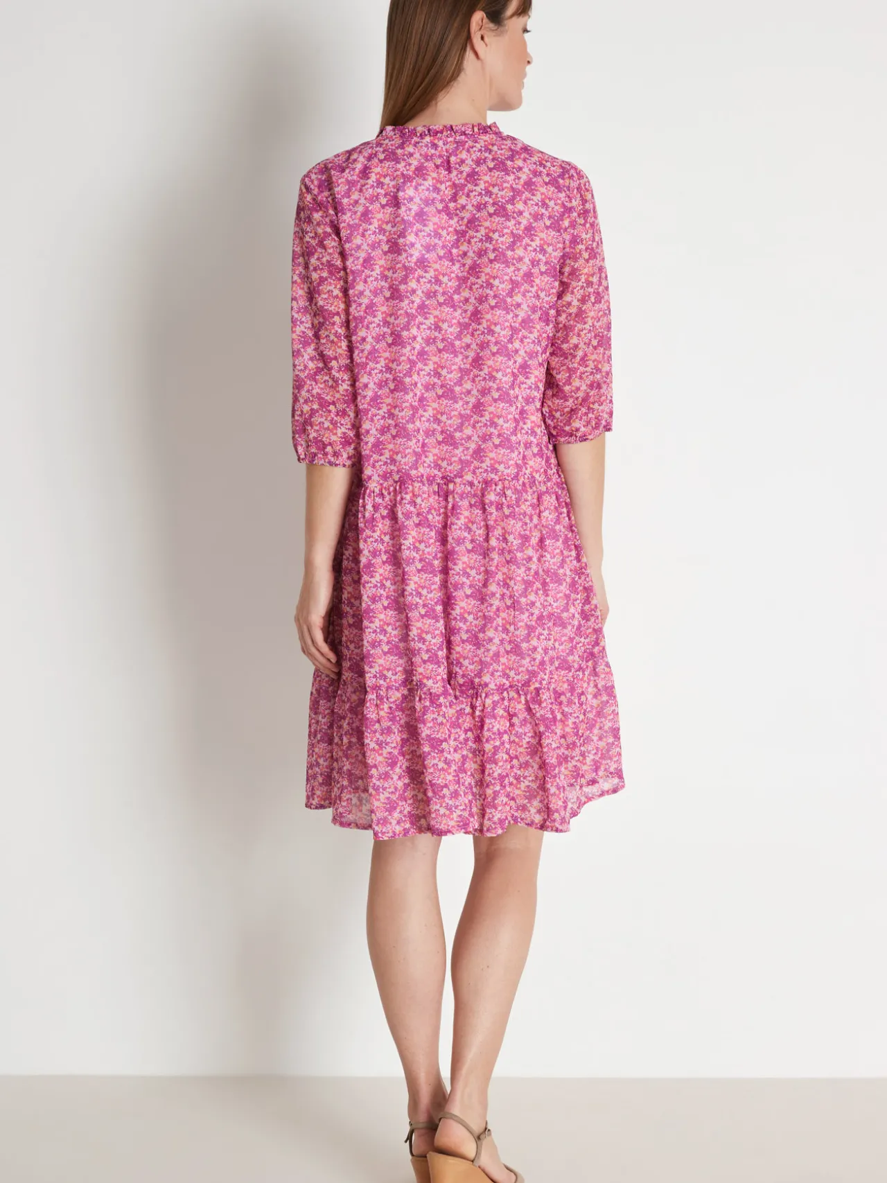 Robe fluide à volants