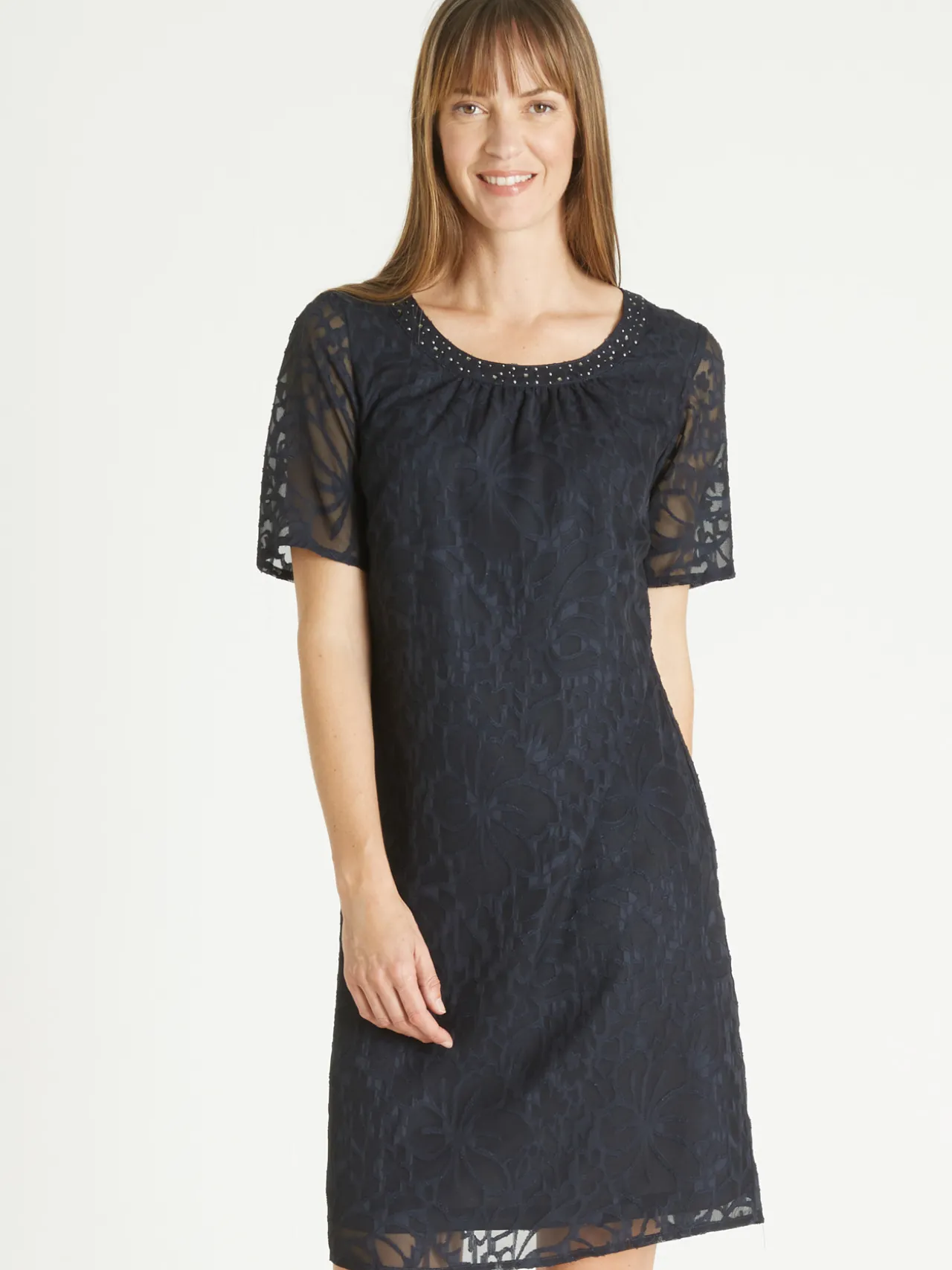 Robe housse cérémonie effet dentelle