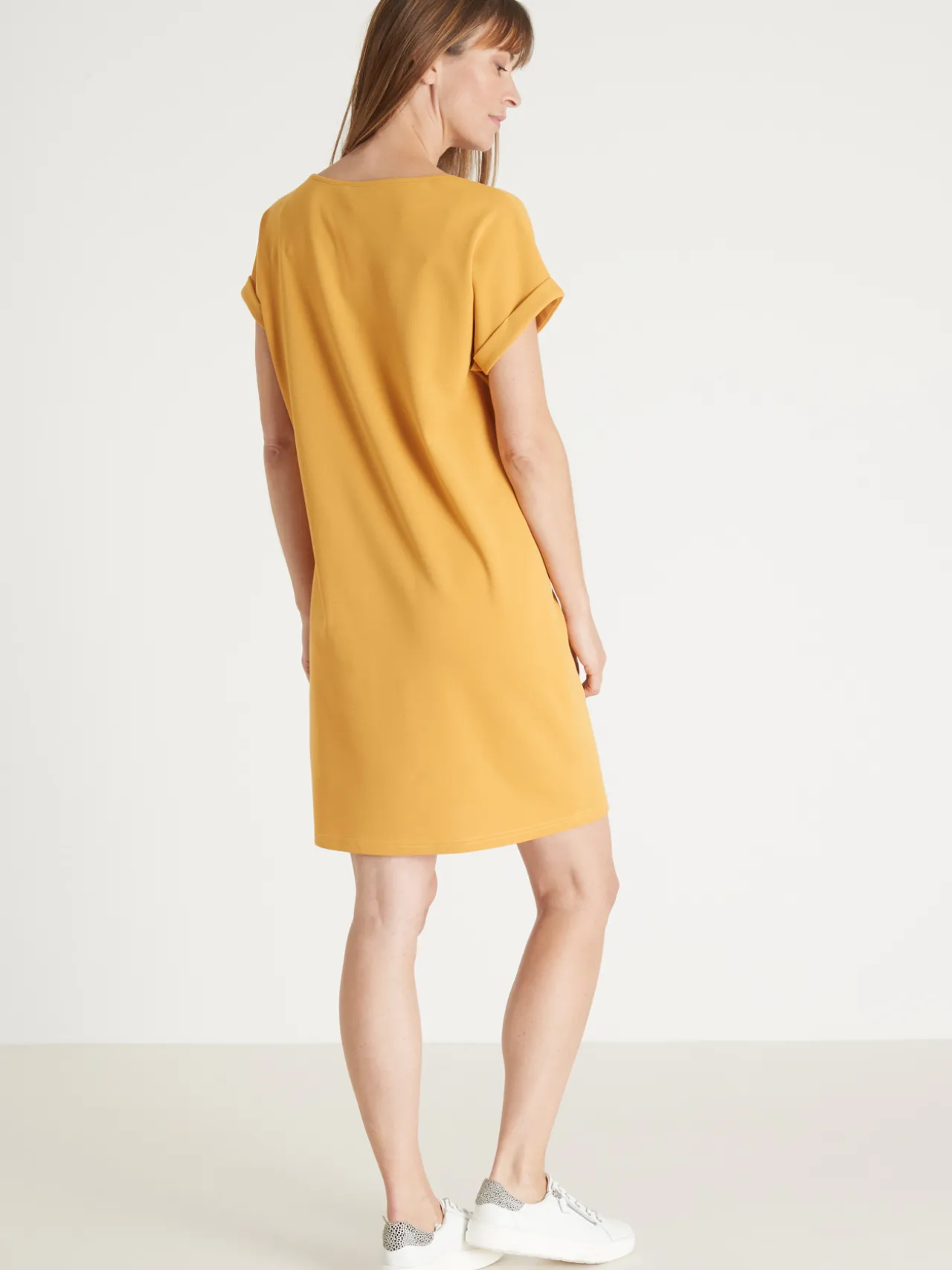 Robe housse en maille