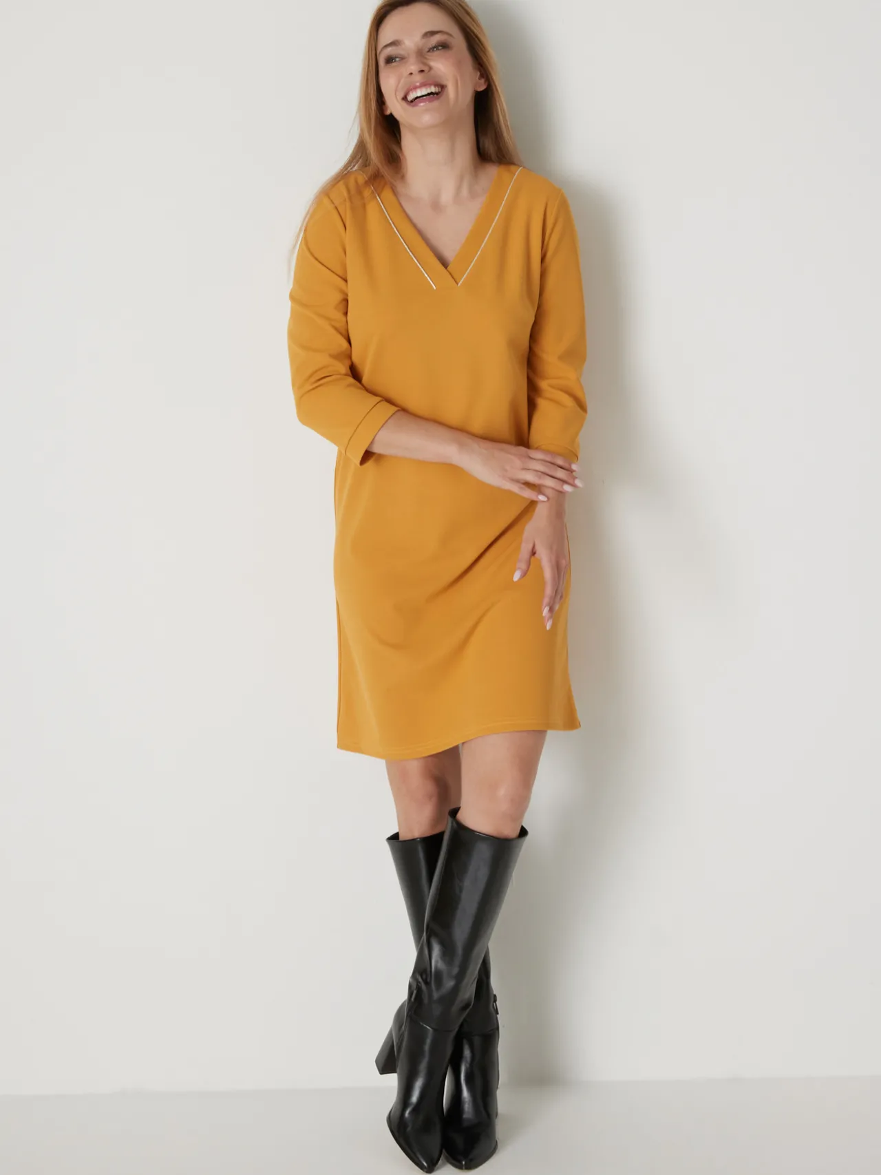 Robe housse en maille fluide