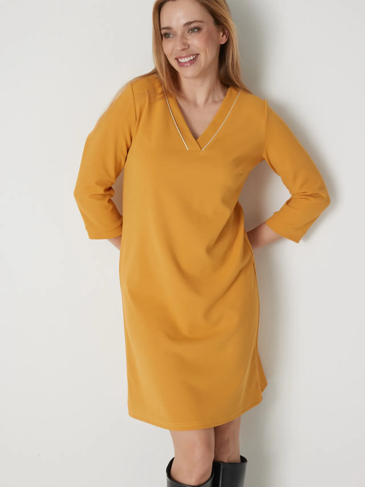 Robe housse en maille fluide