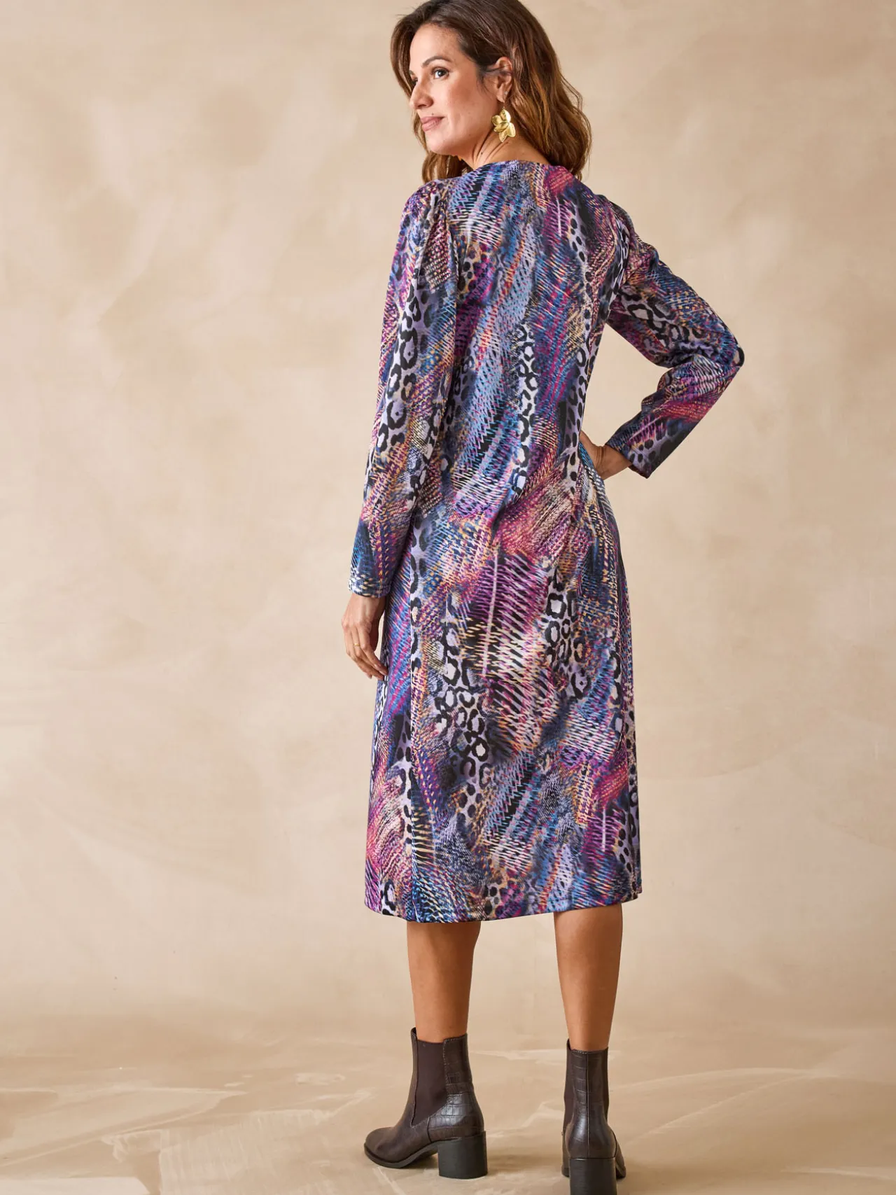 Robe housse en maille fluide