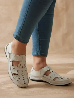 Salomés ajourés à scratch