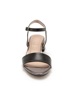 Sandales à bride en cuir