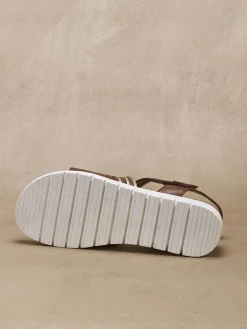 Sandales brides croisées à scratch