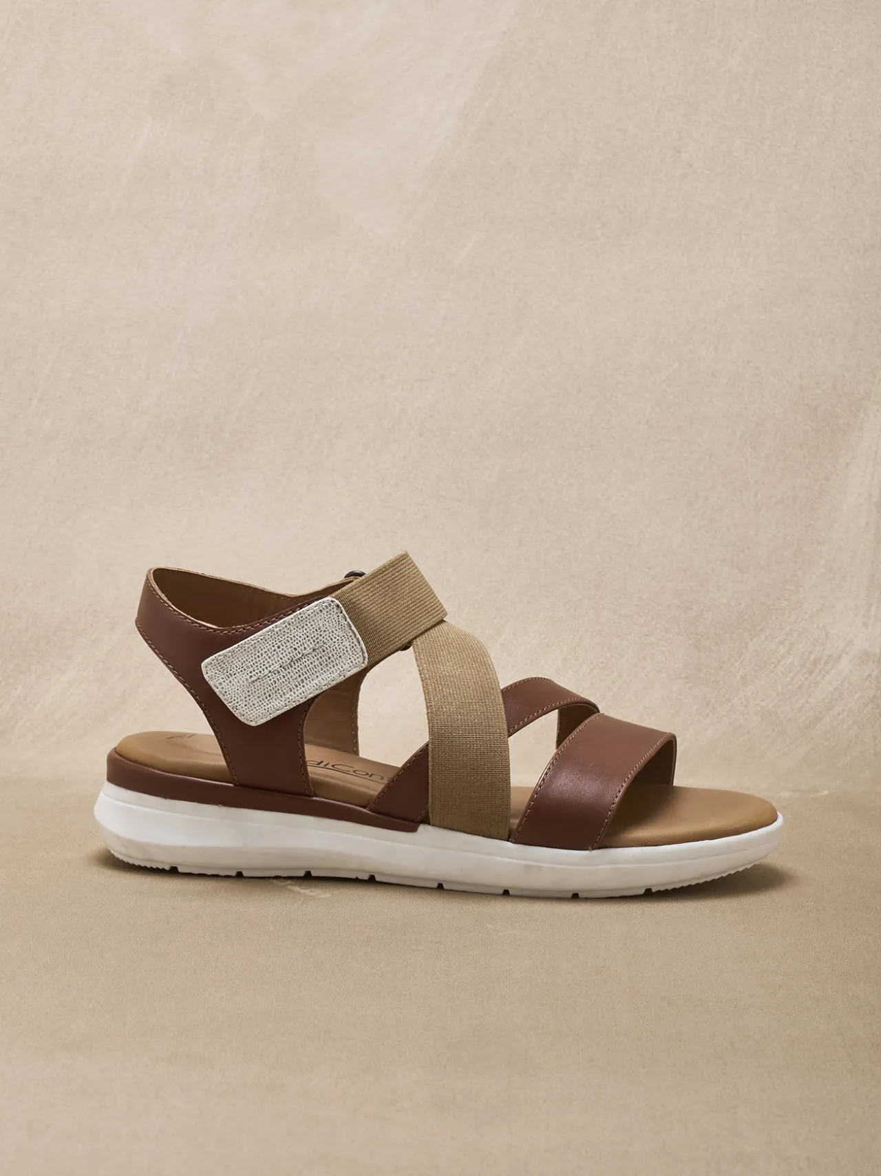 Sandales cuir à scratch et élastiques