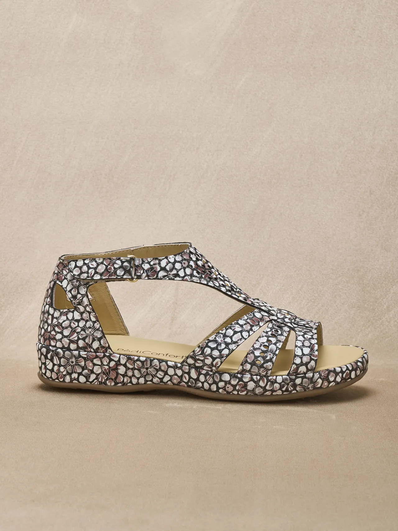 Sandales cuir ajouré