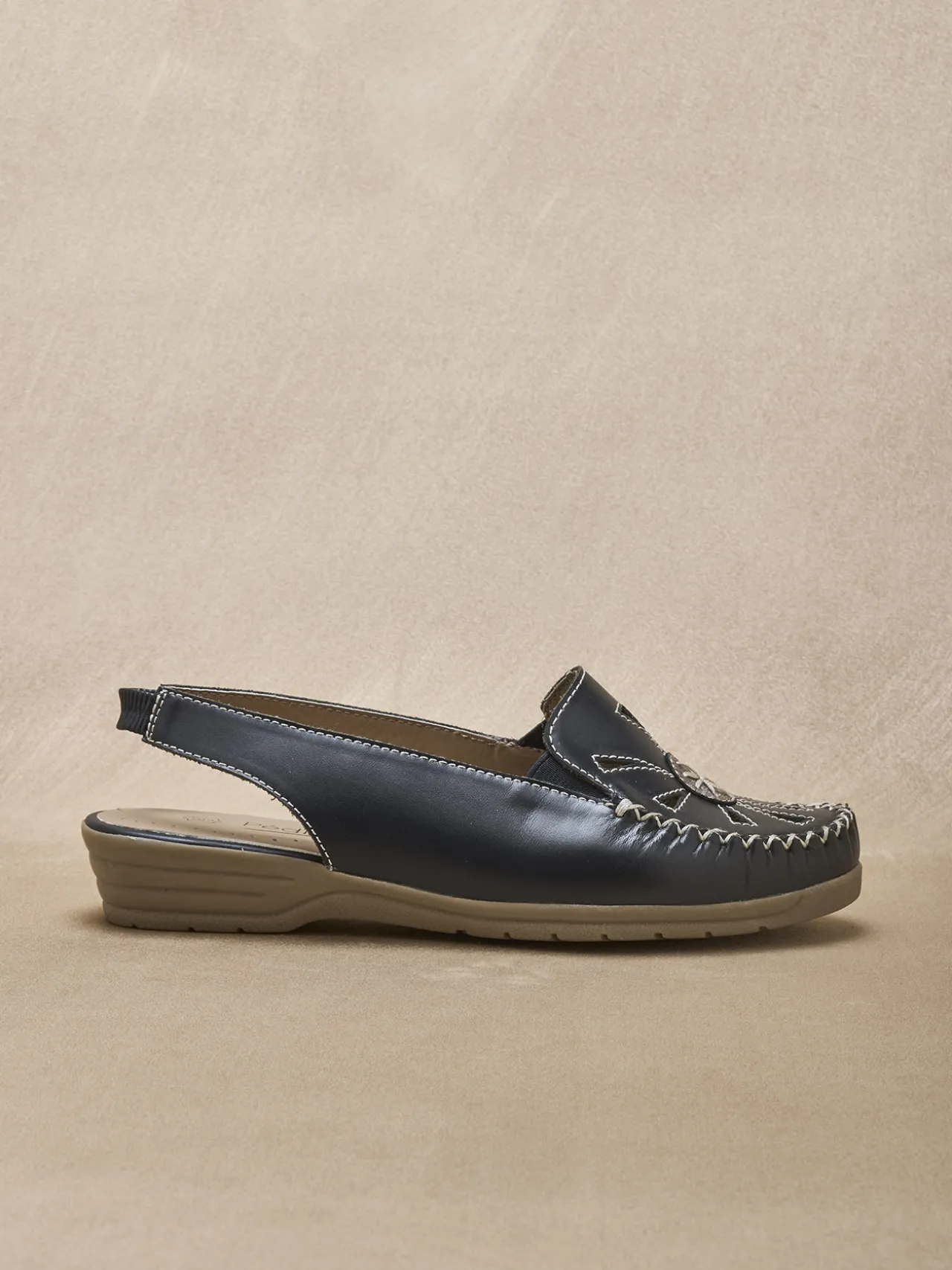 Sandales cuir ajouré élastiquées