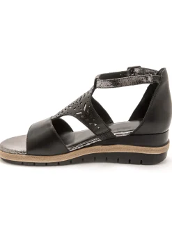 Sandales cuir motifs ajourés