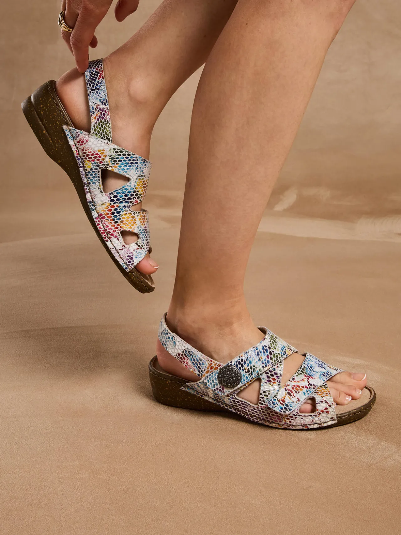 Sandales extra larges ouverture totale