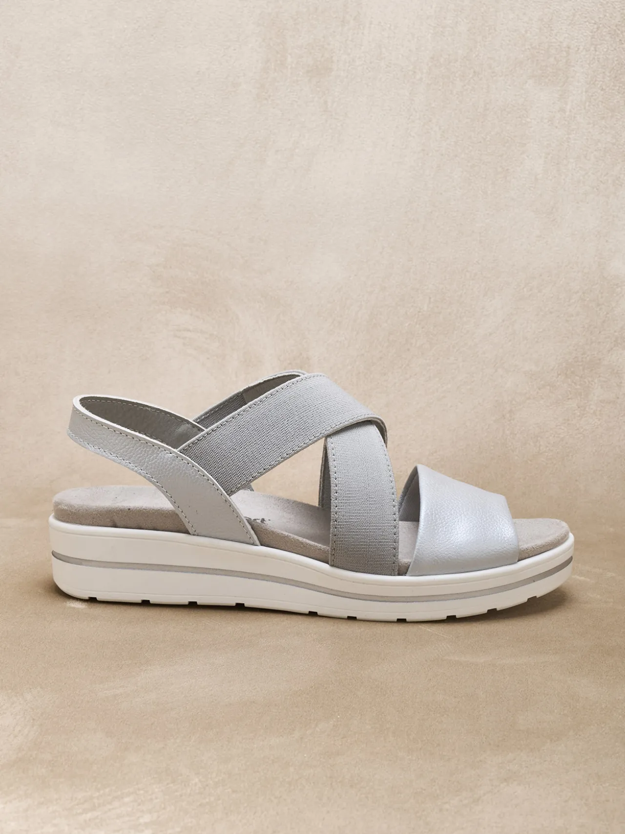 Sandales élastiquées semelle amovible