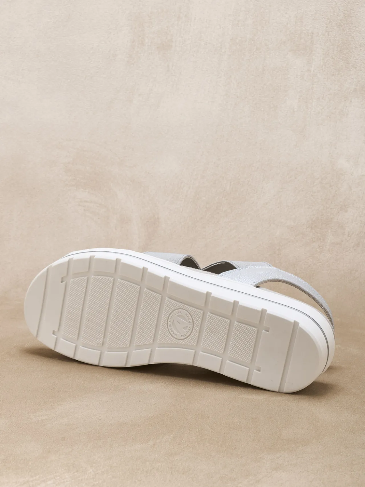 Sandales élastiquées semelle amovible