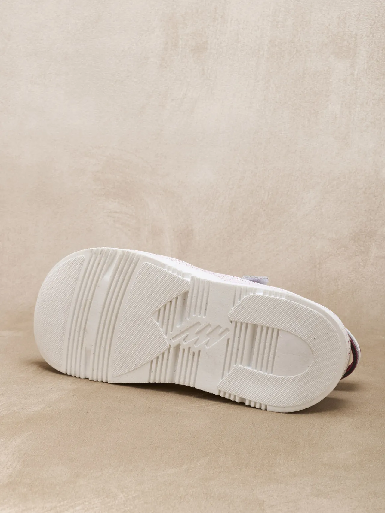 Sandales ouverture totale par scratchs