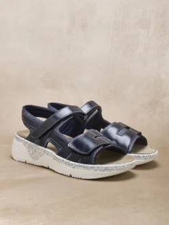 Sandales ouverture totale par scratchs