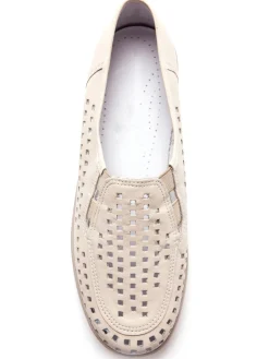 Sans-gêne en cuir perforés