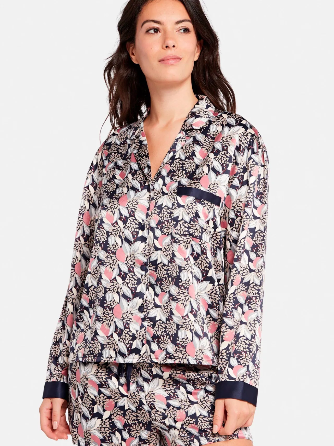 Short en satin Idole