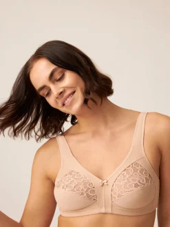 Soutien-gorge Léa sans armatures.
