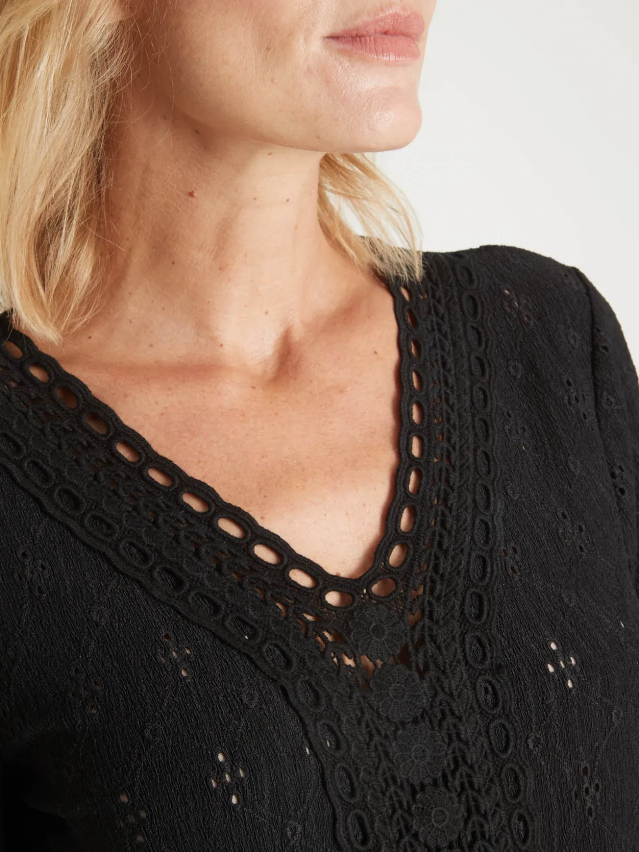 Tee-shirt avec macramé