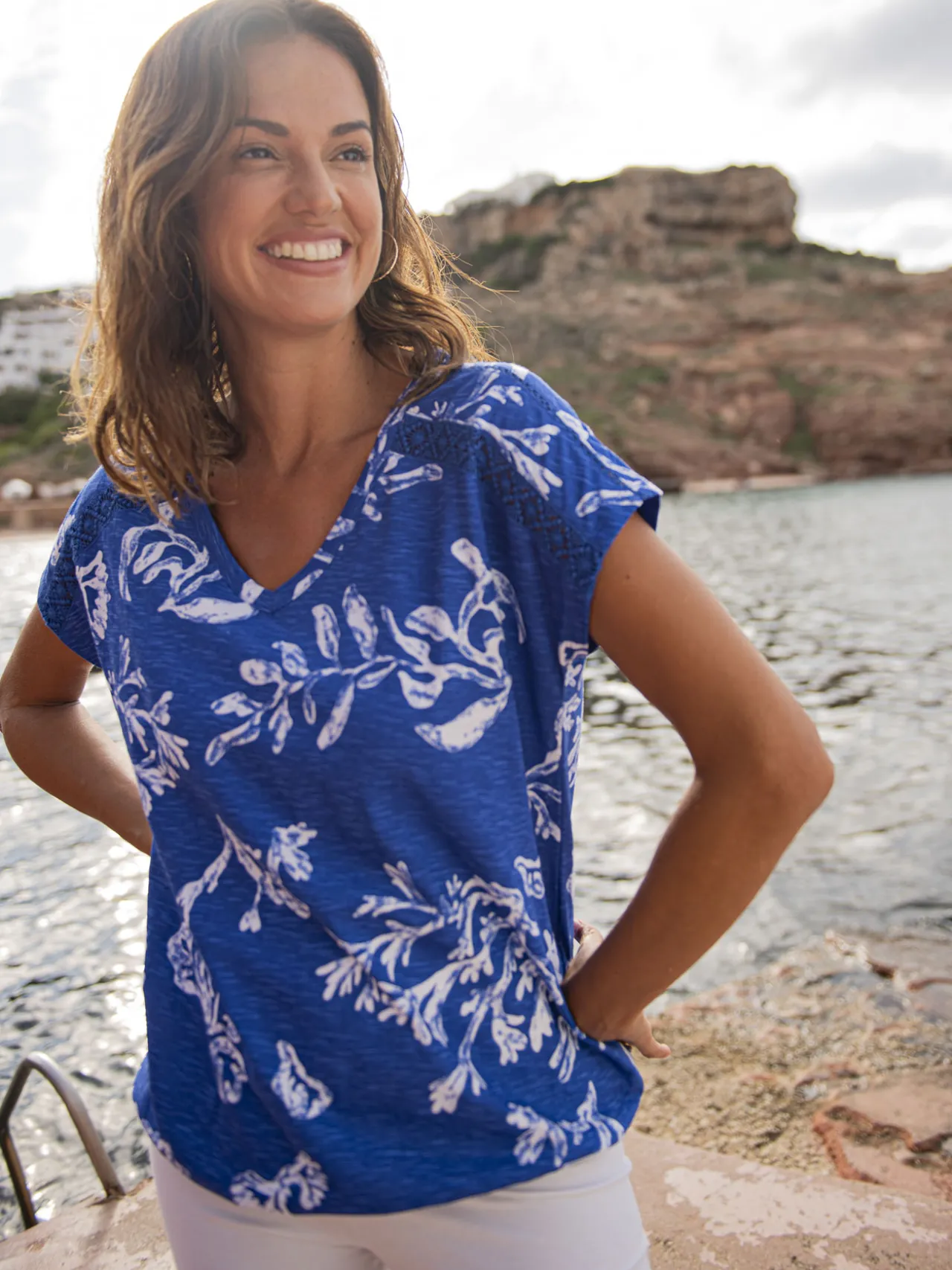 Tee-shirt base resserrée