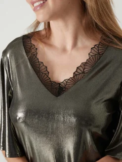 Tee-shirt brillant avec dentelle