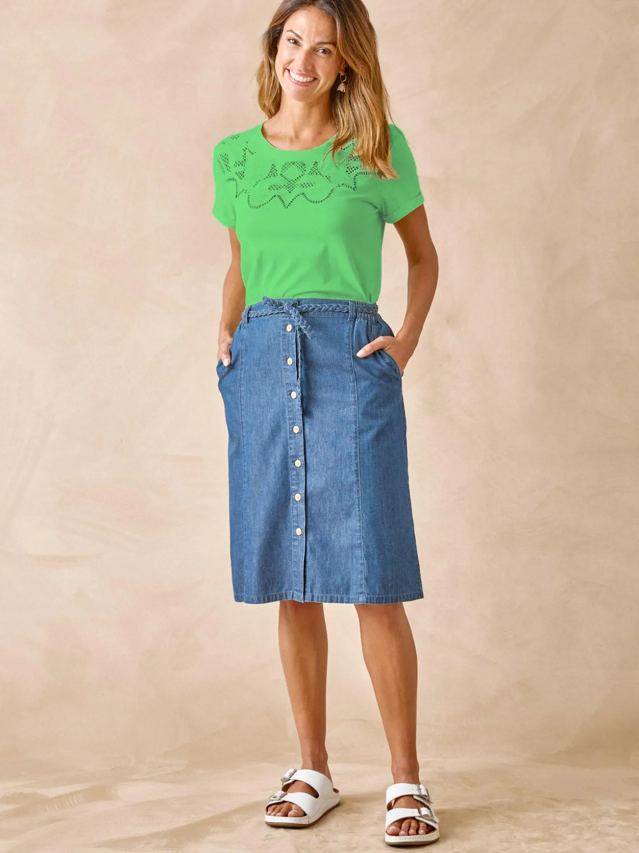 Tee-shirt coton à broderies ajourées