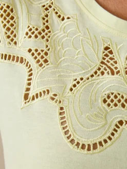 Tee-shirt coton à broderies ajourées