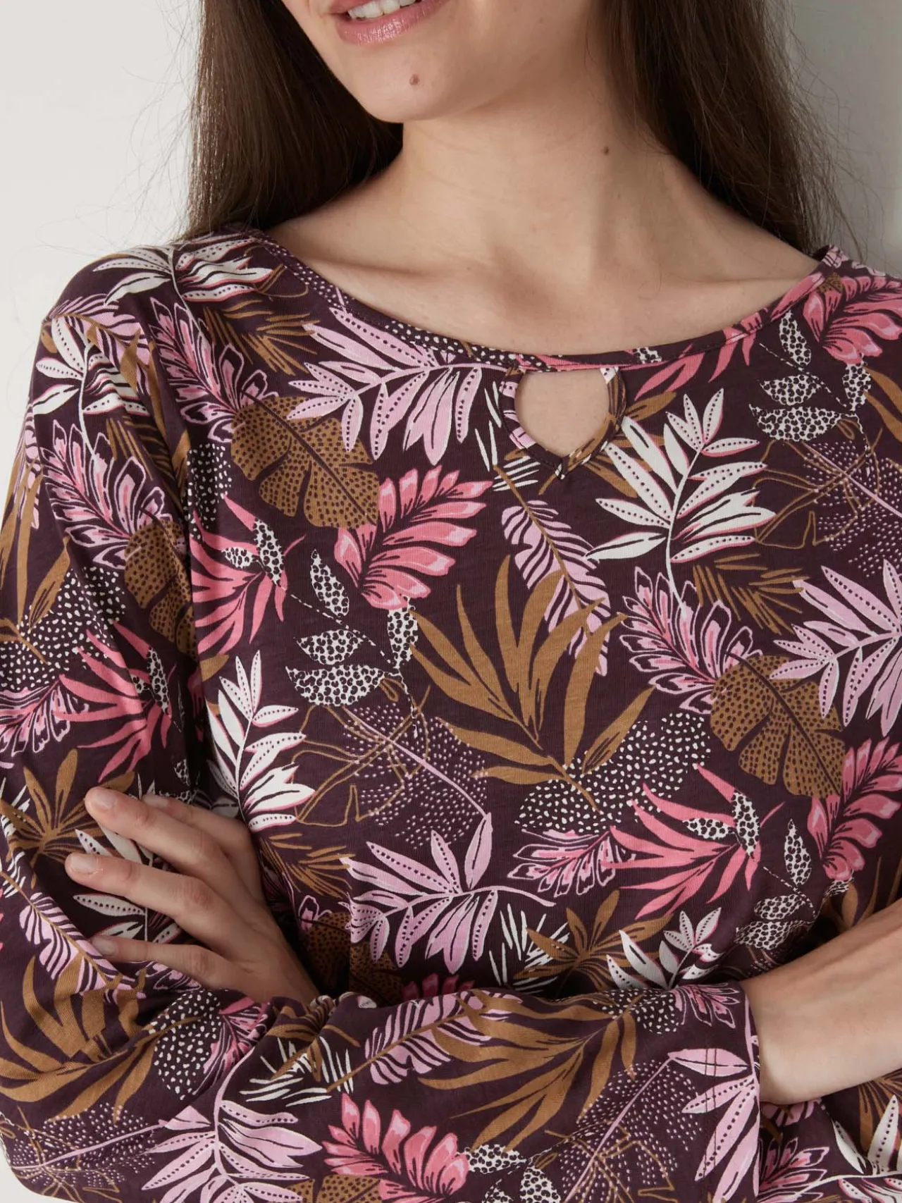 Tee-shirt encolure fantaisie