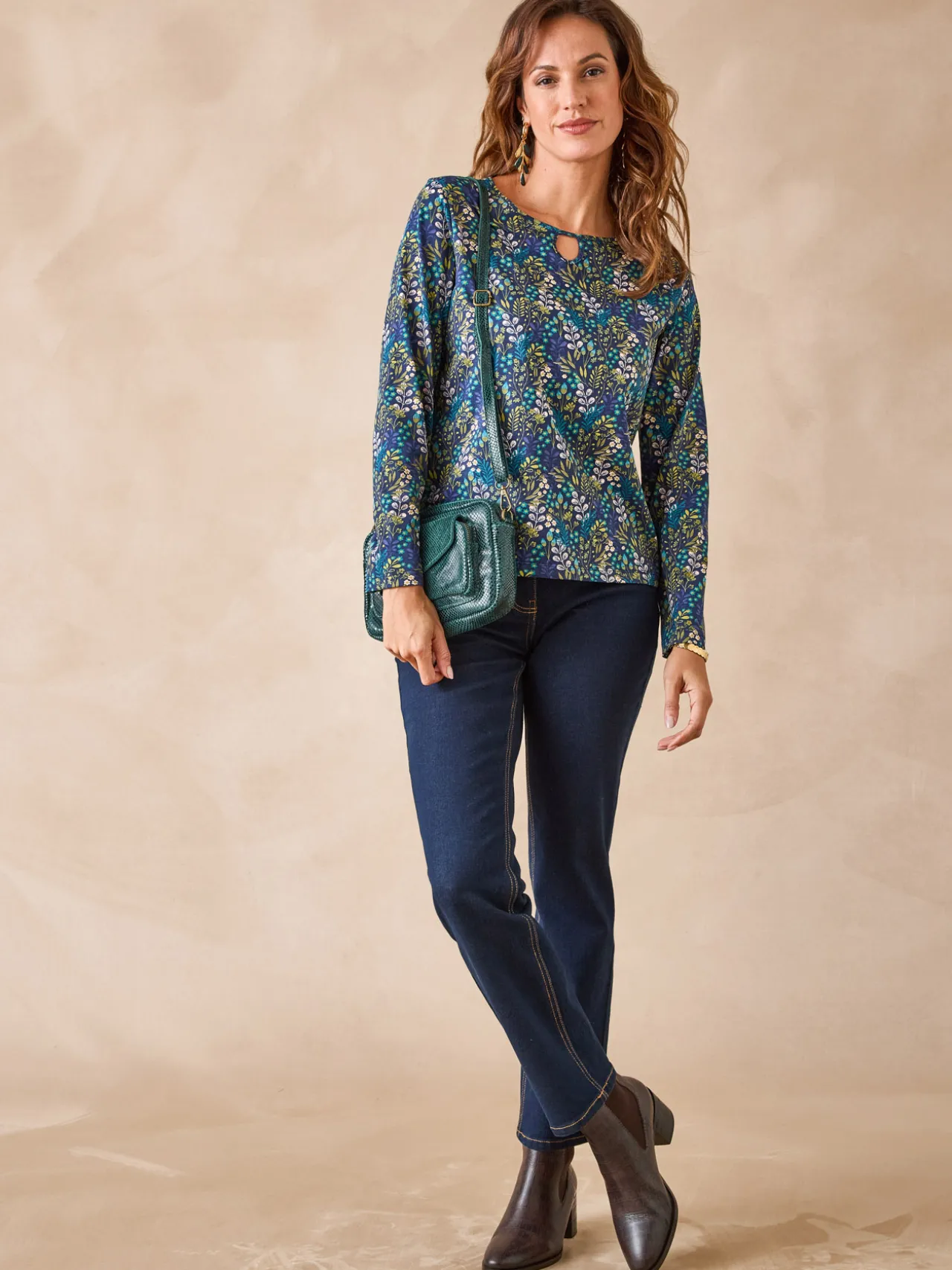 Tee-shirt encolure fantaisie