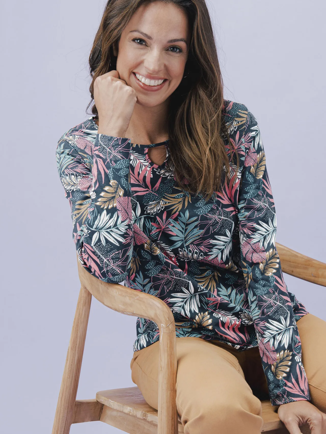 Tee-shirt encolure fantaisie