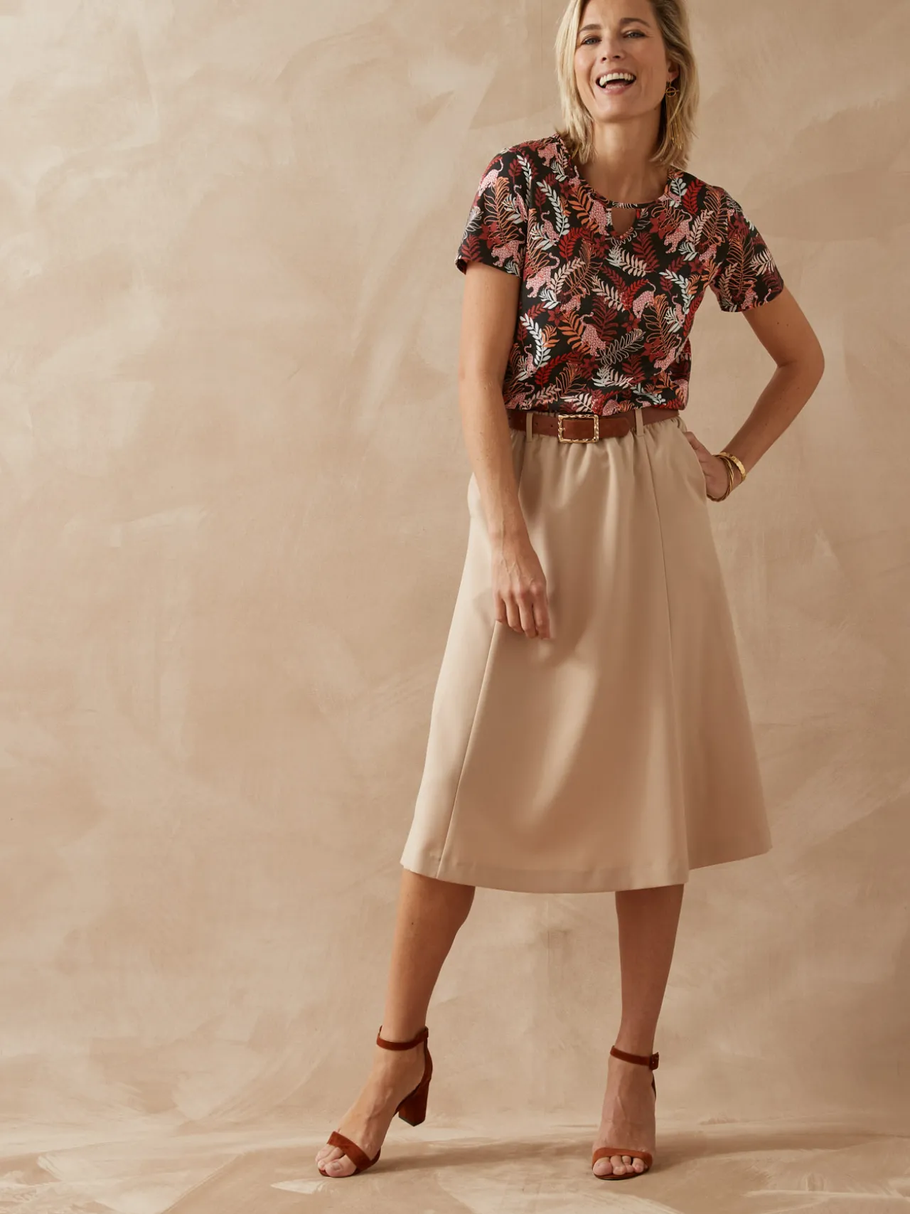 Tee-shirt encolure fantaisie