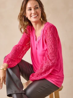 Tee-shirt fantaisie avec dentelle