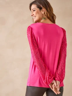 Tee-shirt fantaisie avec dentelle