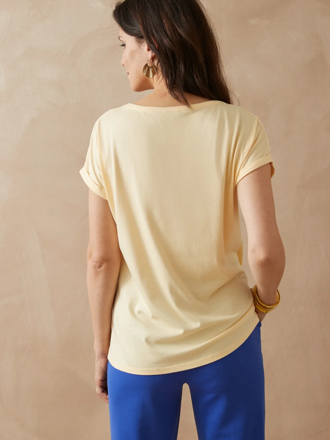 Tee-shirt motif placé