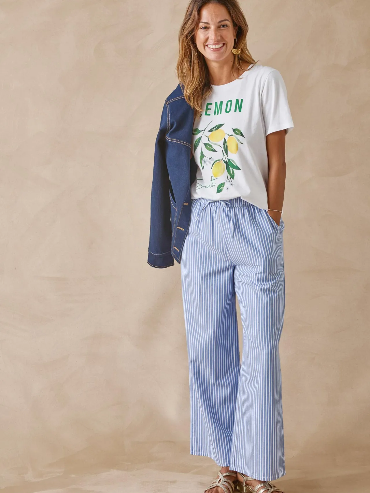 Tee-shirt motif placé