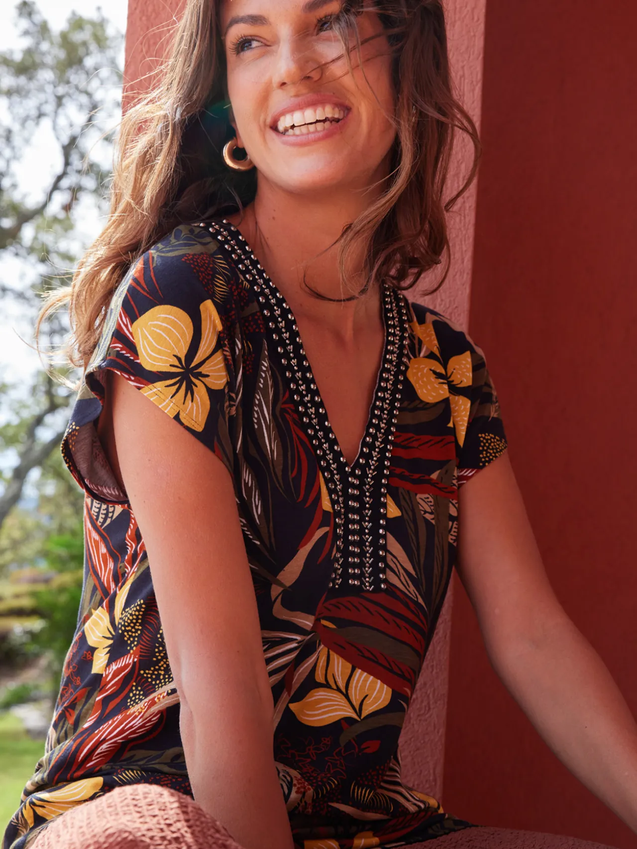 Tee-shirt perles fantaisie maille fluide