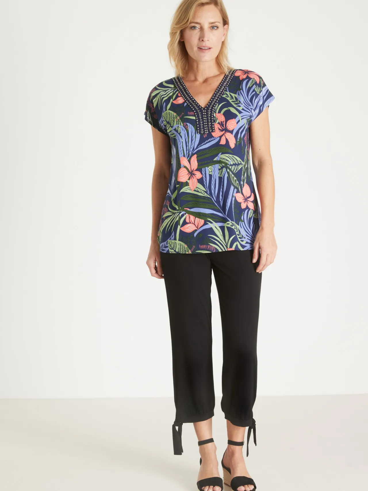 Tee-shirt perles fantaisie maille fluide